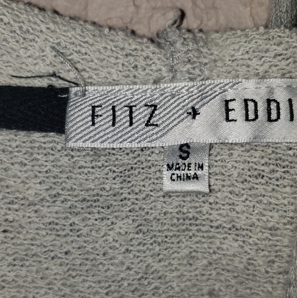 Grey sweater - Picture 2 of 2